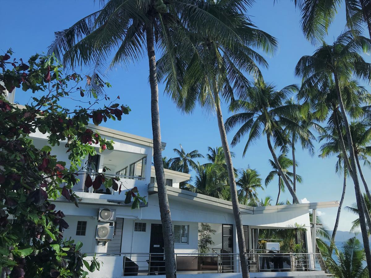 Grand Blue Beach Hotel Manoc-Manoc Exterior photo