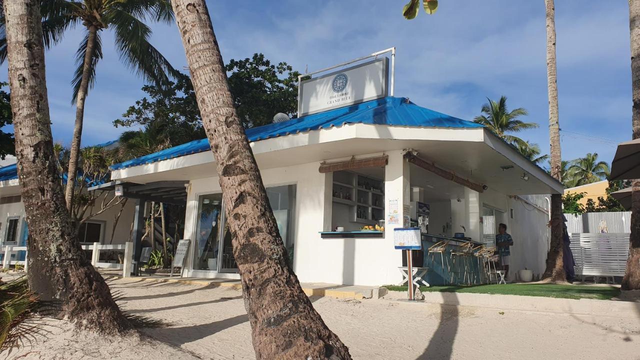Grand Blue Beach Hotel Manoc-Manoc Exterior photo